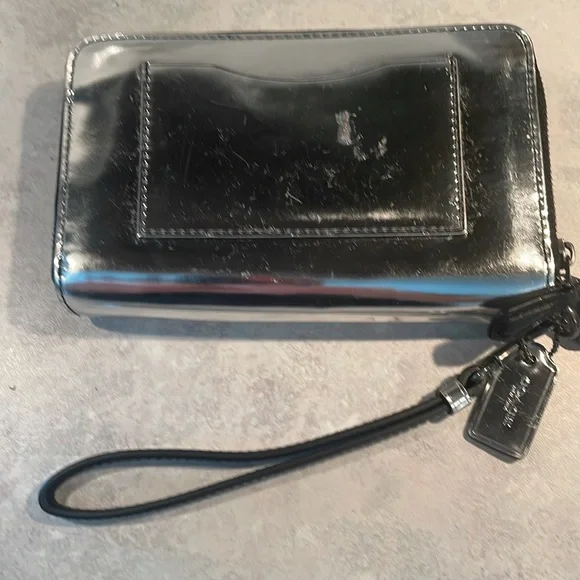 Coach Wristlet/Wallet - Picture 4 of 9